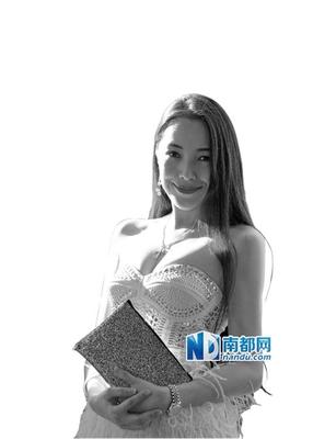 “美女总裁”也霸道 达贝妮否认与韩寒陆川有染