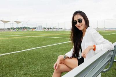 80后美女大学赚到第一桶金,如今身价千万,还被誉为中国时尚女王