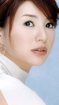 诺基亚c6图片精品靓丽美女壁纸下载